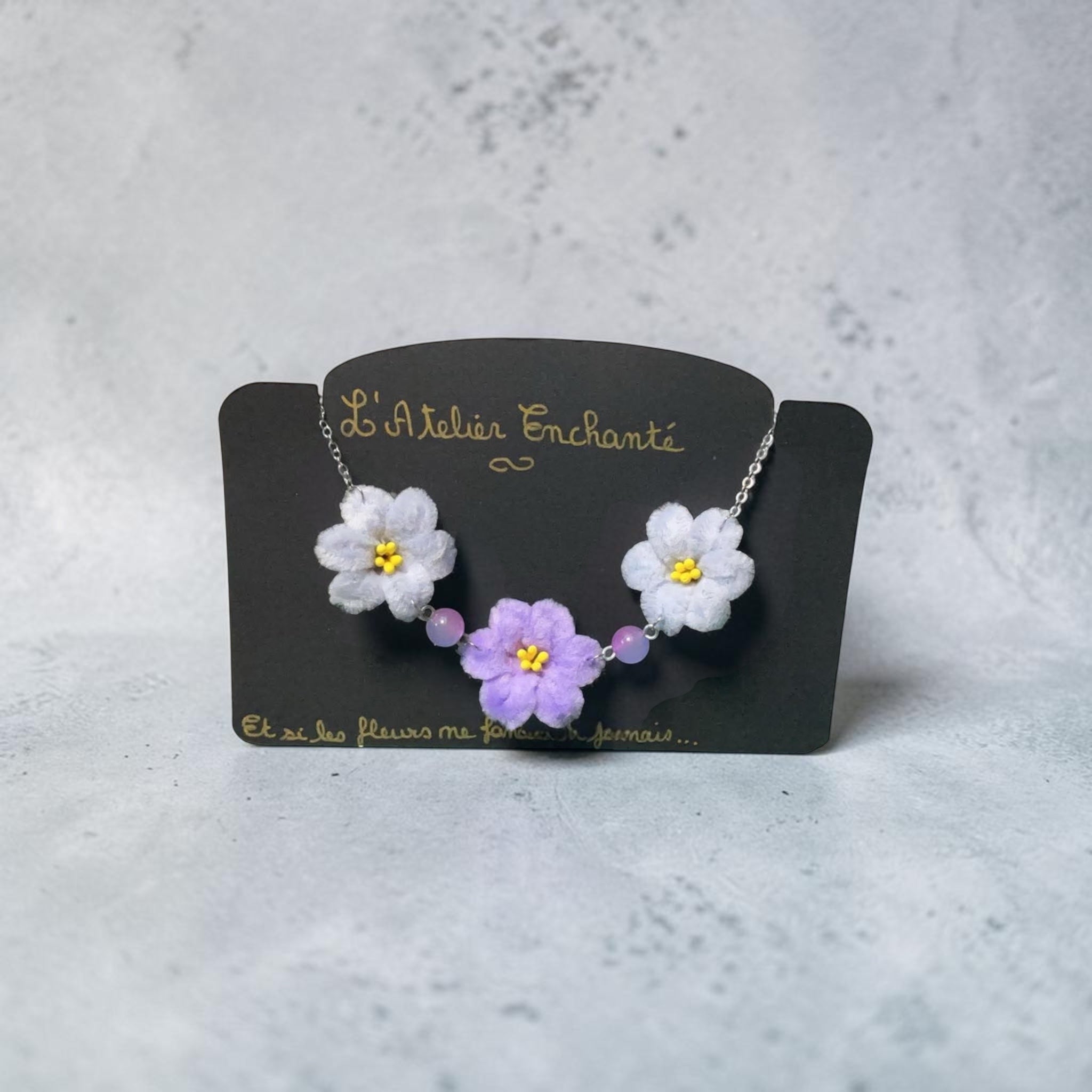 Collier bleu Islande 3 fleurs