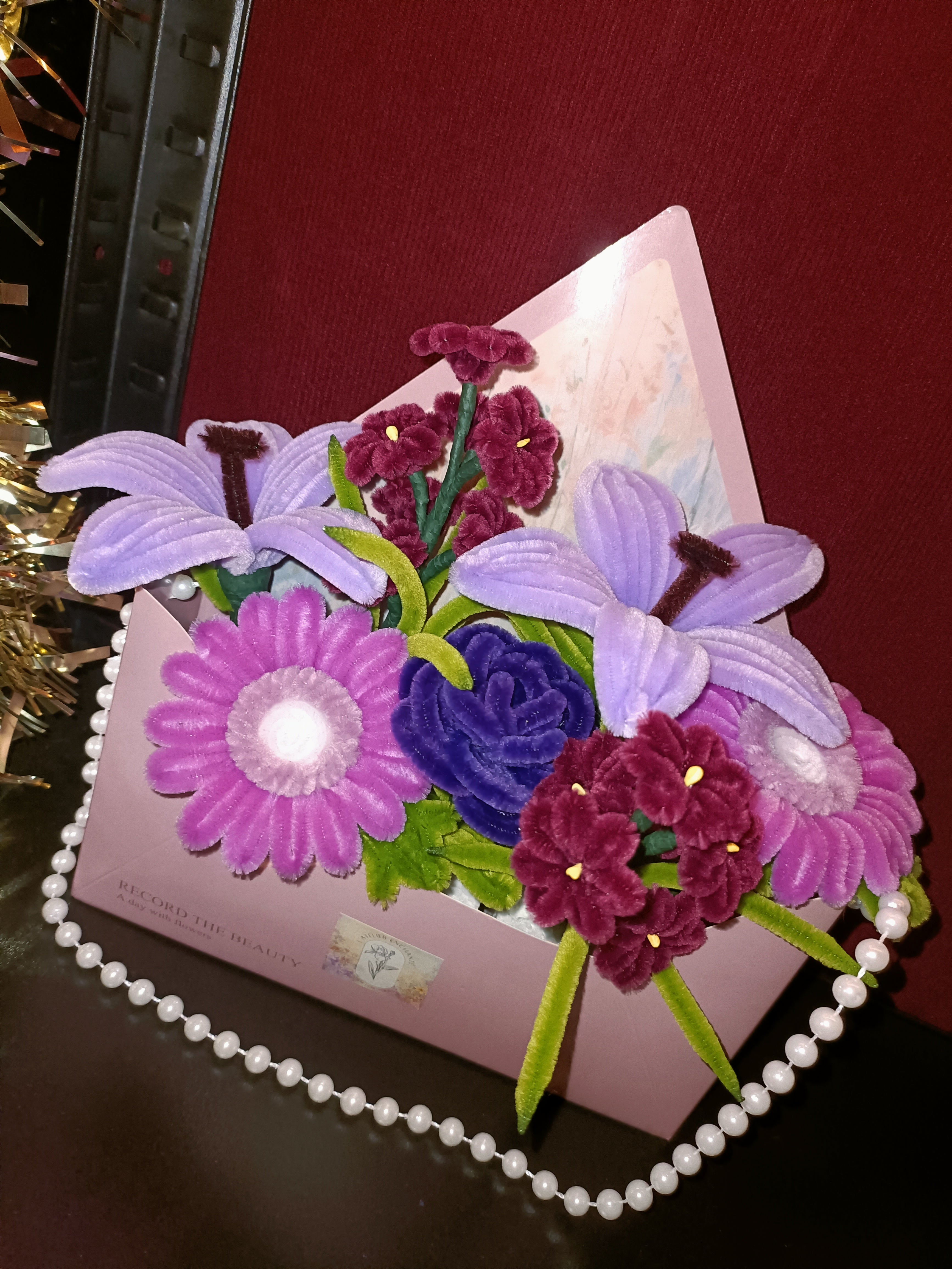 Enveloppe fleurie violette